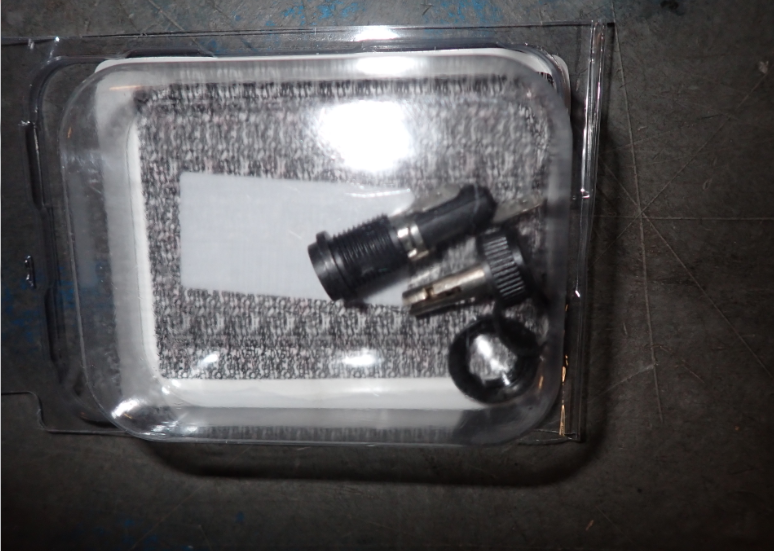 Fuse carrier